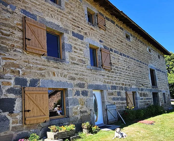 Pose de menuiserie extérieure à Issoire - AJ MENUISERIE